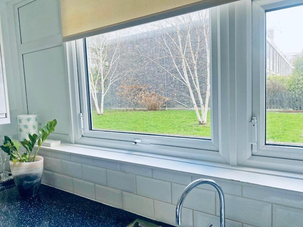 Albert Bridge Spacious Double Room Лондон Екстериор снимка