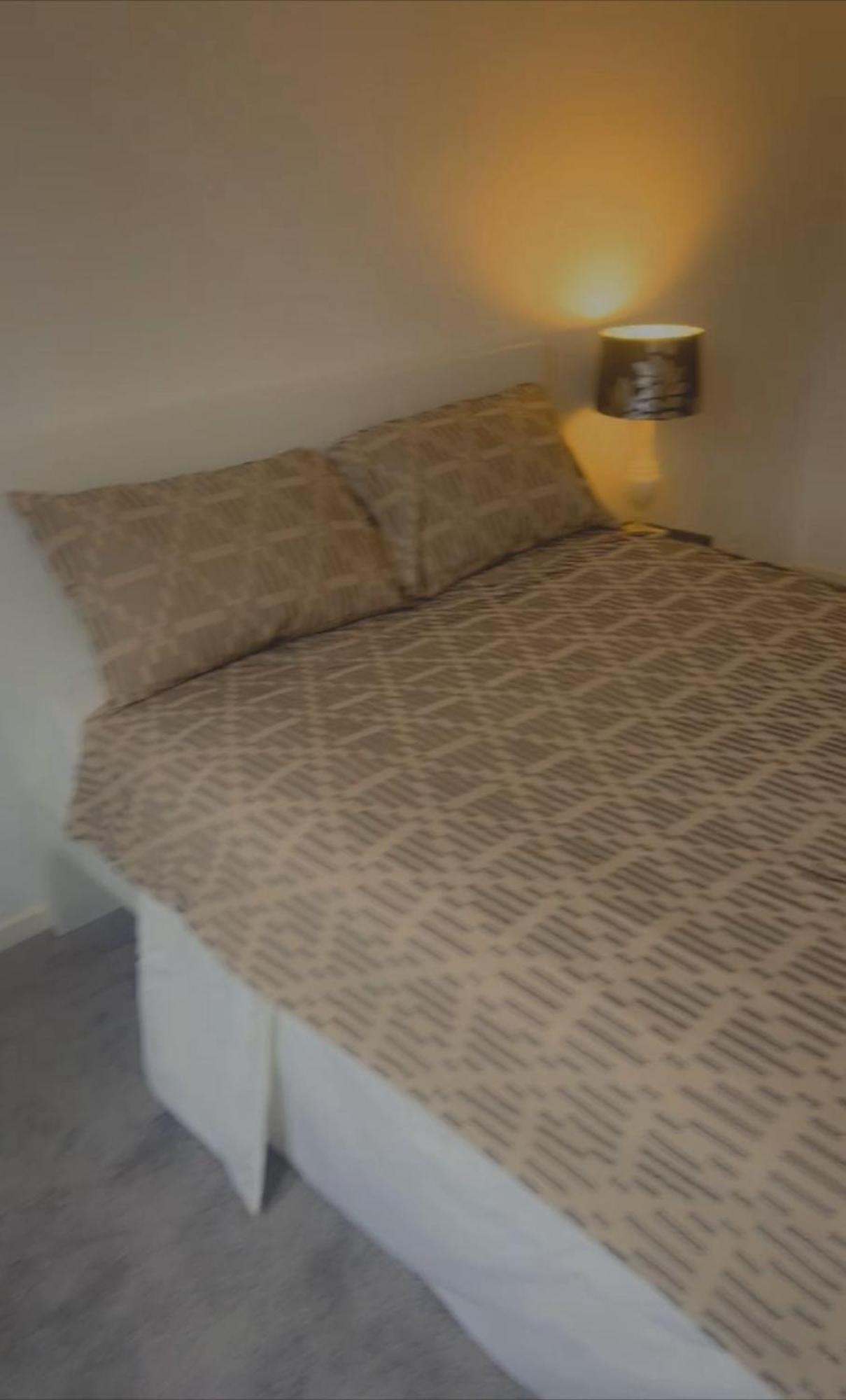 Albert Bridge Spacious Double Room Лондон Екстериор снимка